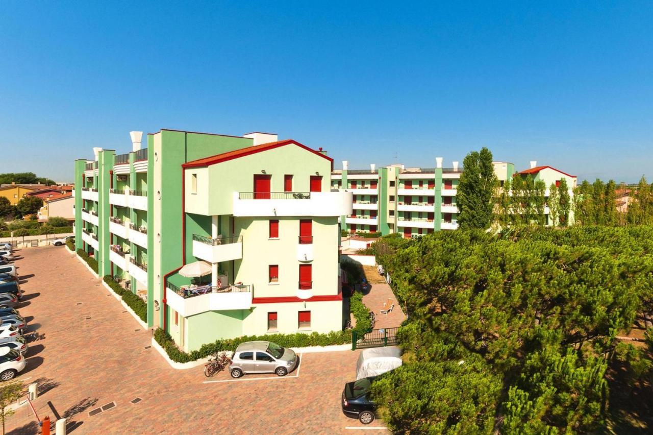 Apartment In Caorle With Heating 외부 사진